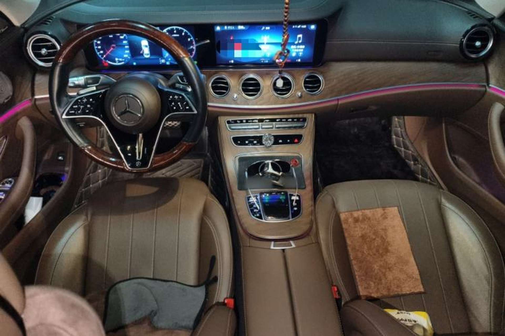 Used Mercedes-Benz E-Class 2021 Restyled E 300 L Luxury Edition Center Console