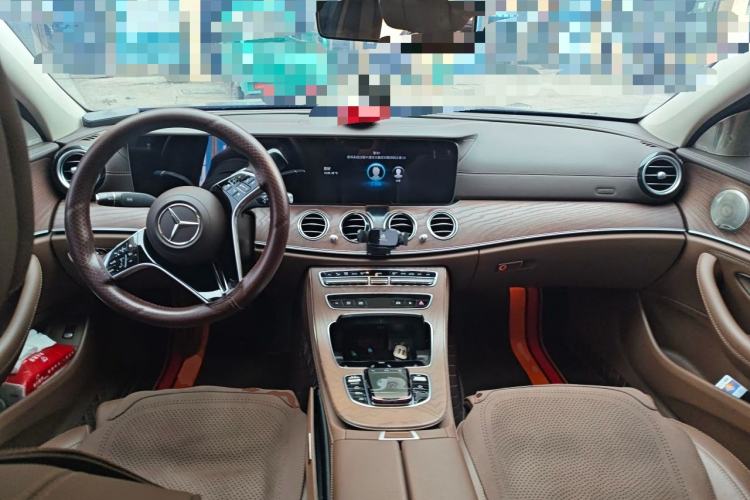 Used Mercedes-Benz E-Class 2021 Facelift E 260 L Center Console