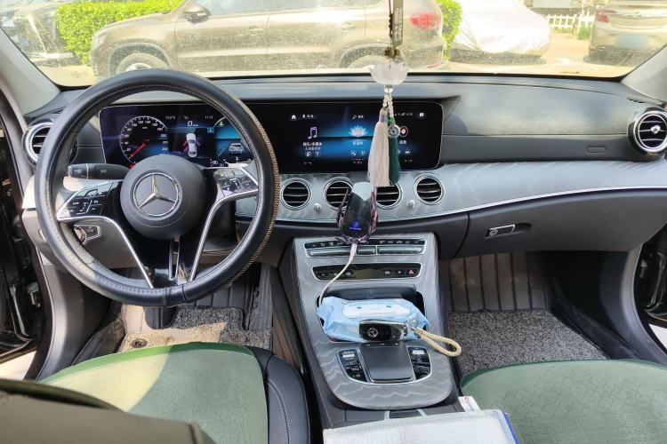 Used Mercedes-Benz E-Class 2021 Facelift E 300 L Stylish Edition Center Console