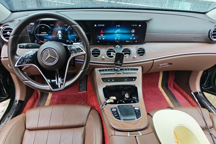 Used Mercedes-Benz E-Class 2021 Facelift E 260 L Center Console