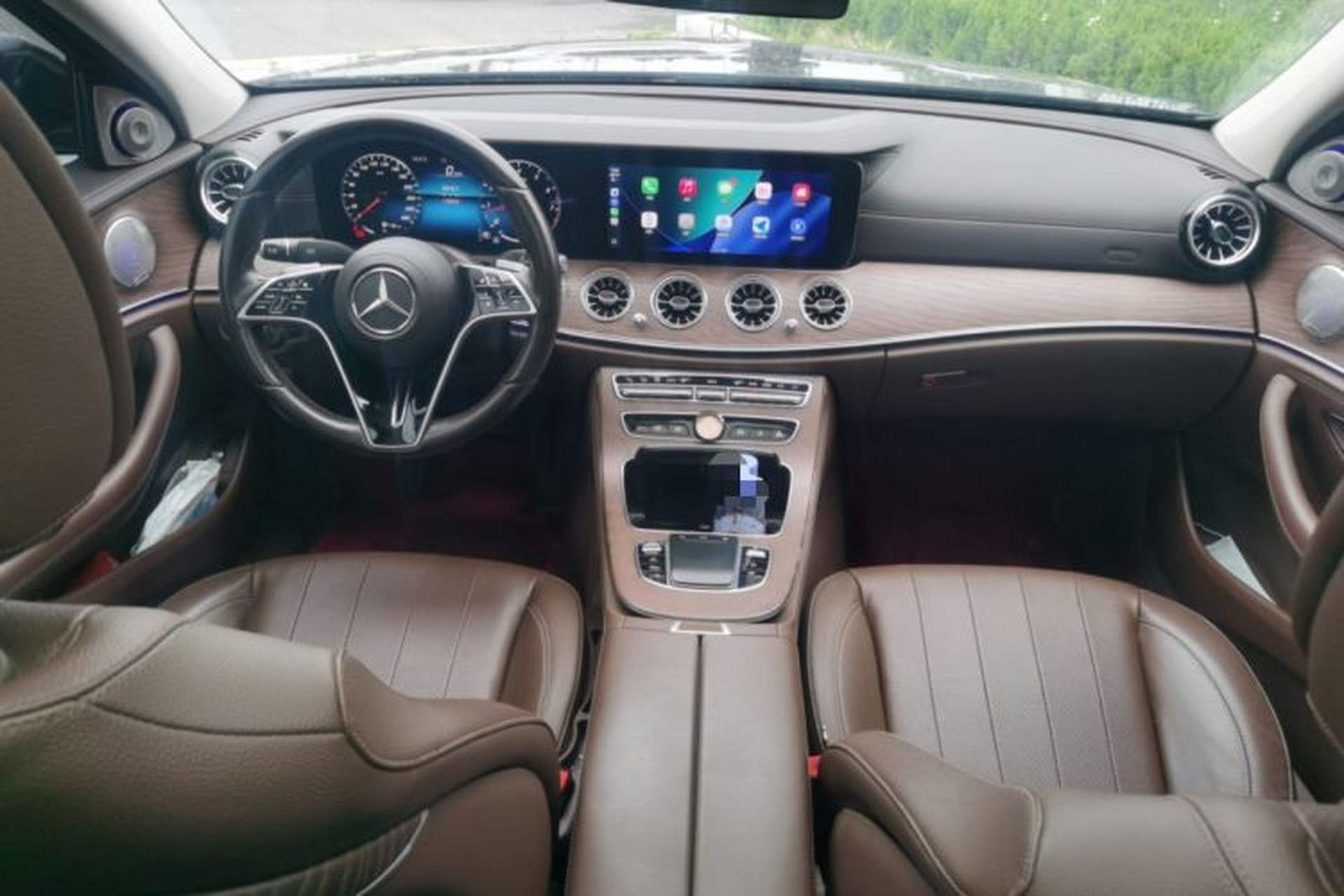 Used Mercedes-Benz E-Class 2021 Restyled E 300 L Luxury Edition Center Console