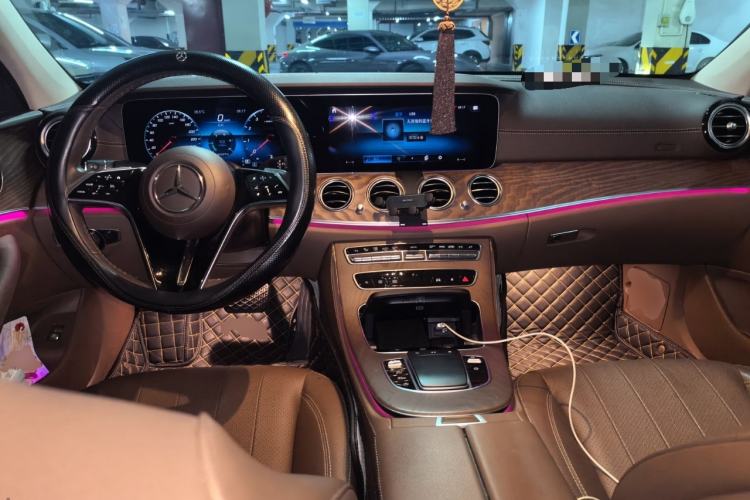 Used Mercedes-Benz E-Class 2021 Restyled E 300 L Sporty and Stylish Edition Center Console