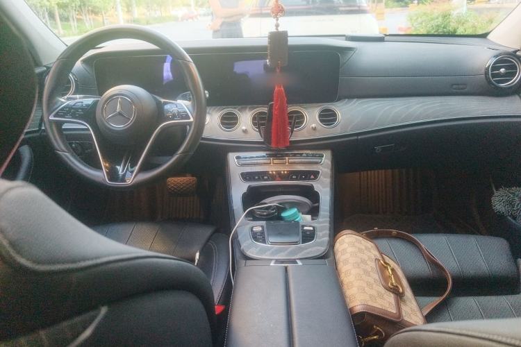 Used Mercedes-Benz E-Class 2021 Facelift E 260 L Center Console