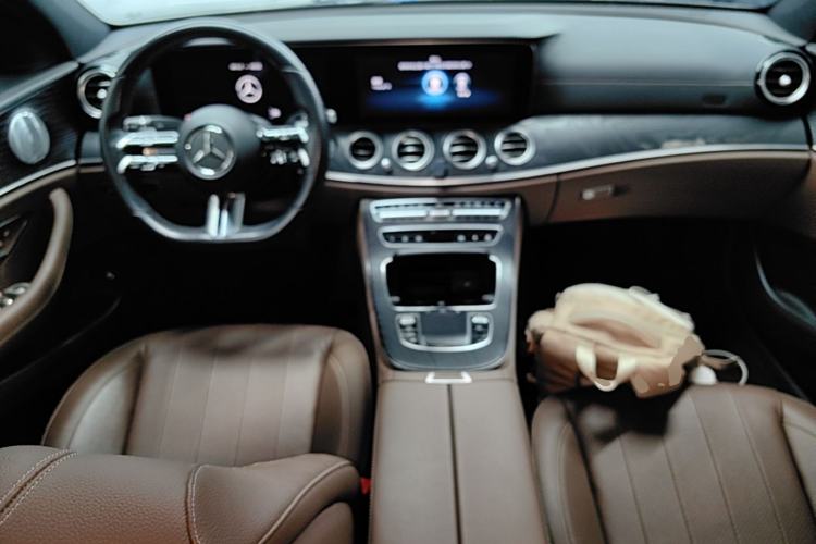 Used Mercedes-Benz E-Class 2021 E 260 Luxury Sports Edition Center Console