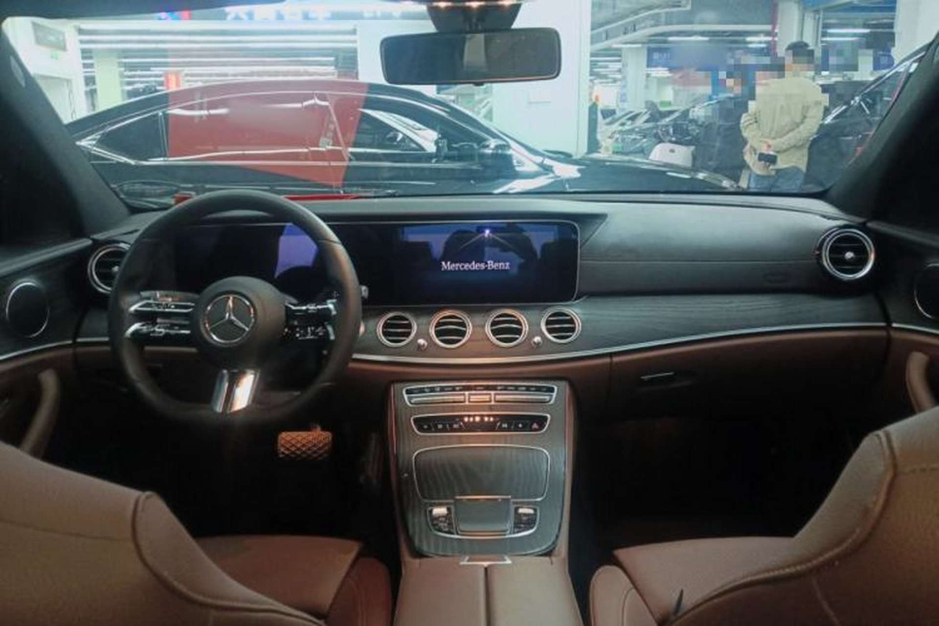 Used Mercedes-Benz E-Class 2021 Facelift E 260 L Sport Edition Center Console