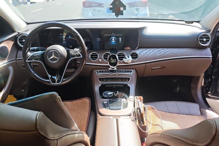 Used Mercedes-Benz E-Class 2021 Facelift E 260 L Center Console
