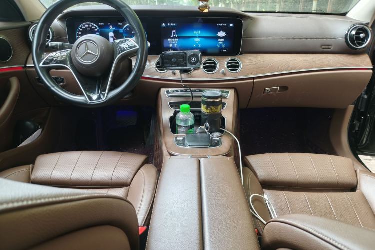 Used Mercedes-Benz E-Class 2021 Facelift E 260 L Sport Edition Center Console