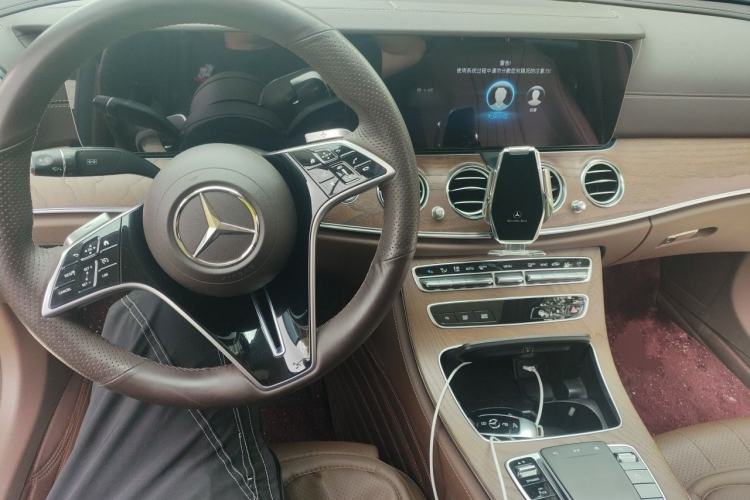 Used Mercedes-Benz E-Class 2021 Facelift E 260 L Center Console