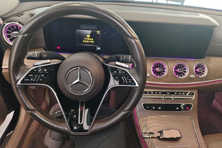 Used Mercedes-Benz E-Class 2021 Restyled E 300 L Luxury Edition Center Console