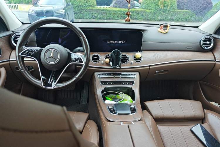 Used Mercedes-Benz E-Class 2021 Facelift E 260 L Sport Edition Center Console