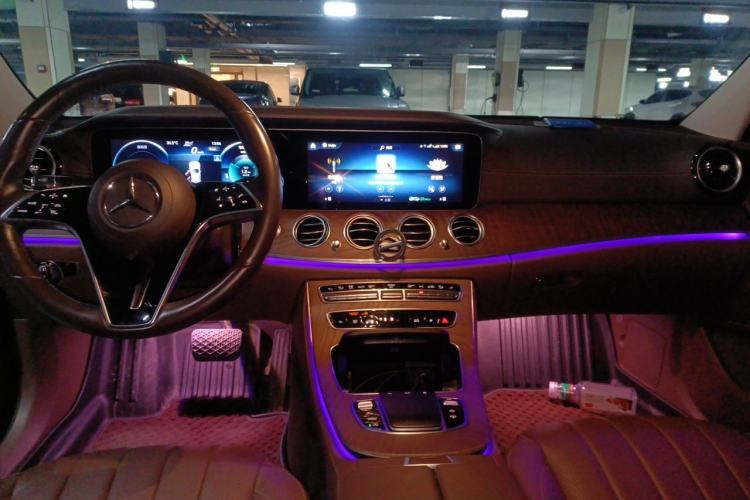 Used Mercedes-Benz E-Class 2021 Facelifted E 300 L Prestige Edition Center Console