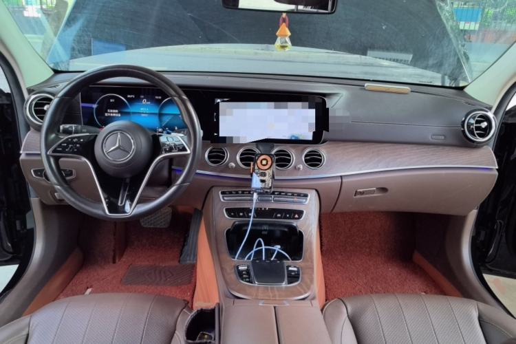 Used Mercedes-Benz E-Class 2021 E 300 L Stylish Model Center Console