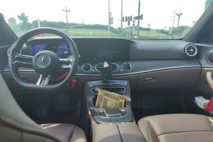 Used Mercedes-Benz E-Class 2021 Restyled E 300 L Sporty and Stylish Edition Center Console