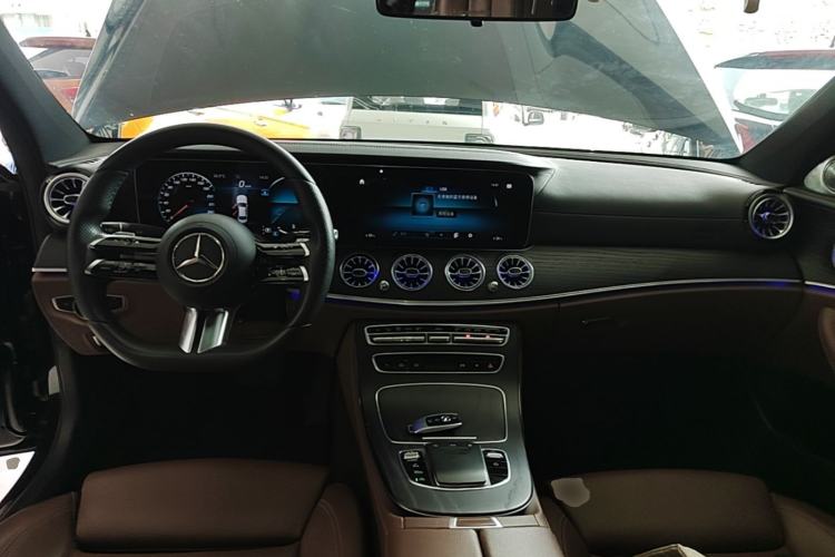 Used Mercedes-Benz E-Class 2021 Facelift E 260 L Sport Edition Center Console