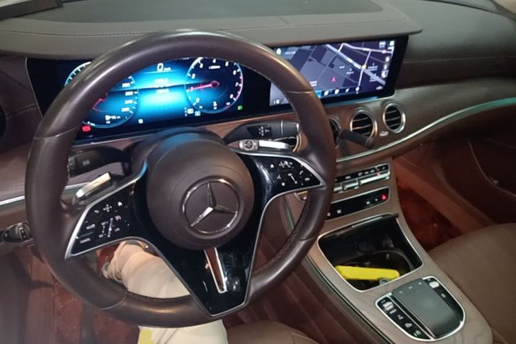 Used Mercedes-Benz E-Class 2021 E 300 L Stylish Model Center Console