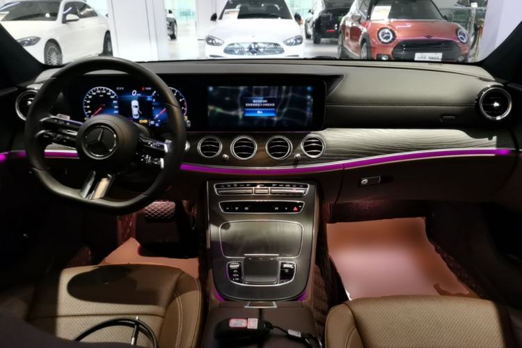 Used Mercedes-Benz E-Class 2021 Restyled E 300 L Sporty and Stylish Edition Center Console