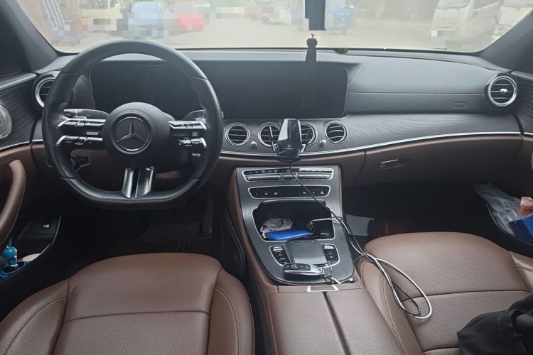 Used Mercedes-Benz E-Class 2021 Restyled E 300 L Sport Luxury Edition Center Console