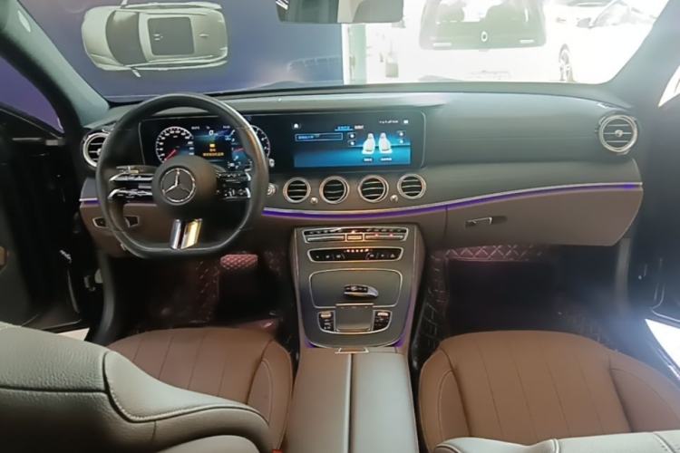 Used Mercedes-Benz E-Class 2021 Updated E 260 Fashion Sport Edition Center Console