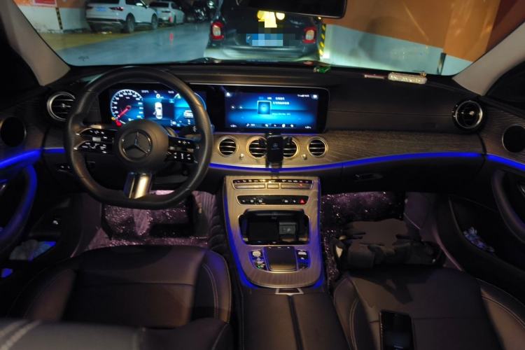 Used Mercedes-Benz E-Class 2021 Restyled E 300 L Sporty and Stylish Edition Center Console