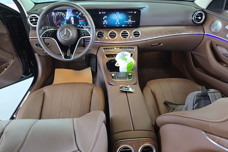 Used Mercedes-Benz E-Class 2021 Restyled E 300 L Luxury Edition Center Console