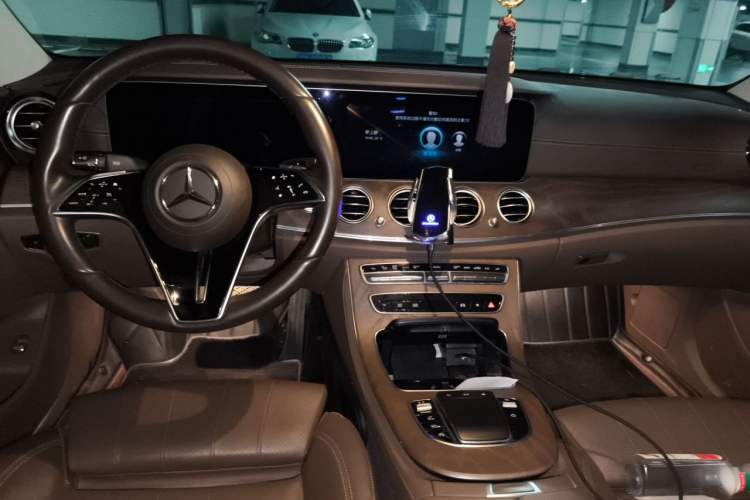 Used Mercedes-Benz E-Class 2021 E 260 L Sport Edition Center Console