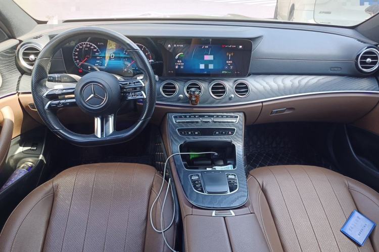 Used Mercedes-Benz E-Class 2021 E 260 Stylish Sports Edition Center Console