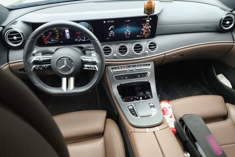 Used Mercedes-Benz E-Class 2021 Facelift E 260 L Sport Edition Center Console