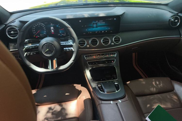 Used Mercedes-Benz E-Class 2021 Facelift E 260 L Sport Edition Center Console