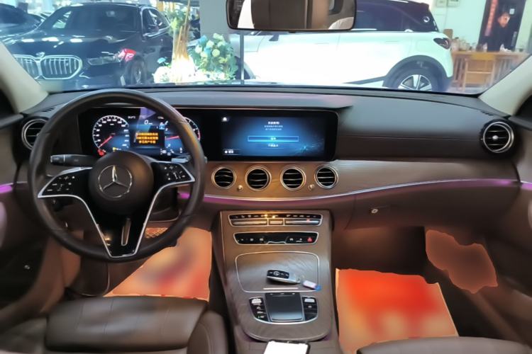 Used Mercedes-Benz E-Class 2021 Facelift E 260 L Center Console