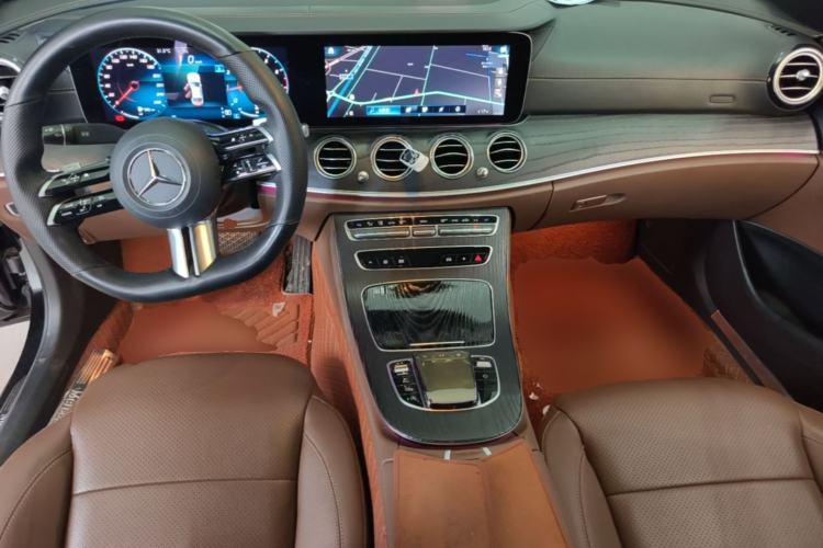 Used Mercedes-Benz E-Class 2021 Restyled E 300 L Sporty and Stylish Edition Center Console
