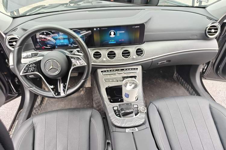 Used Mercedes-Benz E-Class 2021 Facelift E 300 L Stylish Edition Center Console