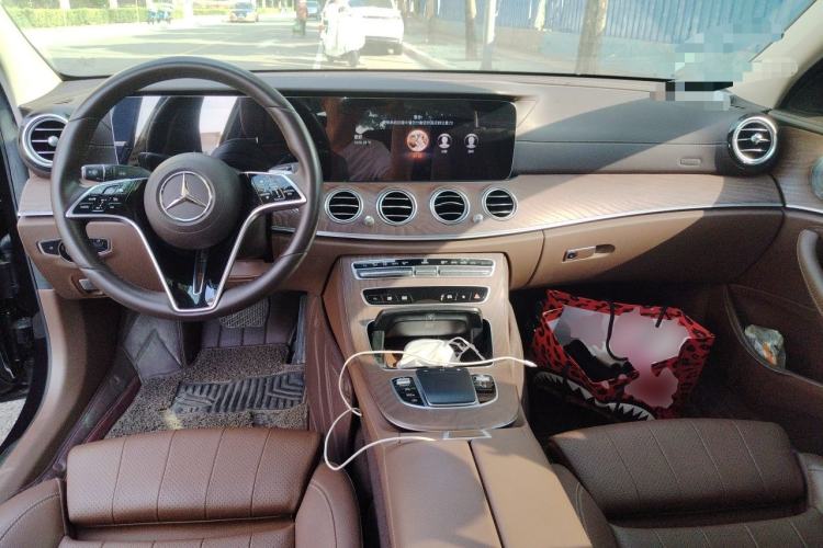 Used Mercedes-Benz E-Class 2021 Facelift E 260 L Center Console