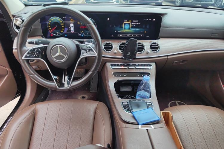 Used Mercedes-Benz E-Class 2021 E 300 L Stylish Model Center Console