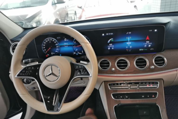 Used Mercedes-Benz E-Class 2021 Facelift E 260 L Center Console