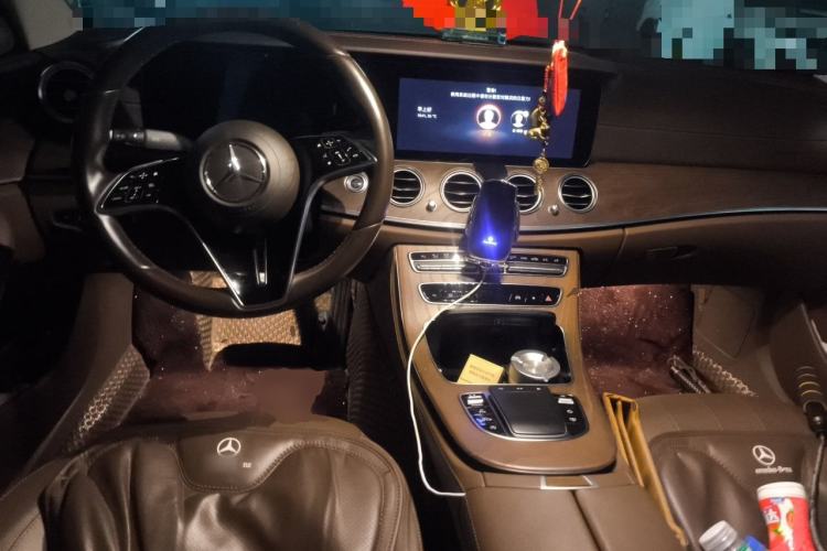 Used Mercedes-Benz E-Class 2021 E 300 L Luxury Model Center Console