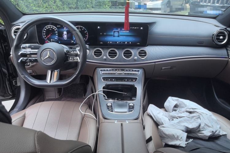 Used Mercedes-Benz E-Class 2021 Restyled E 300 Sport Edition Center Console