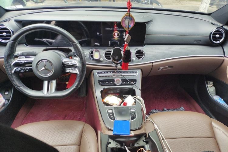 Used Mercedes-Benz E-Class 2021 Restyled E 300 L Sporty and Stylish Edition Center Console
