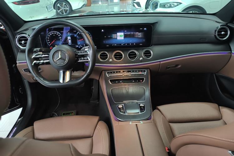 Used Mercedes-Benz E-Class 2021 Facelift E 260 L Sport Edition Center Console