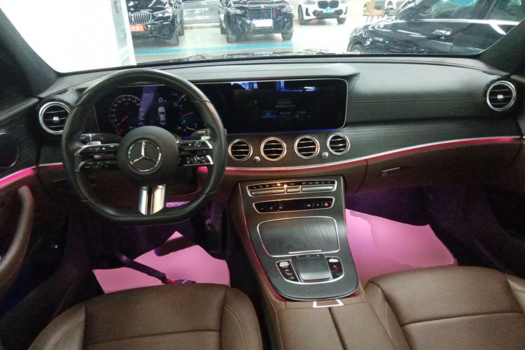 Used Mercedes-Benz E-Class 2021 Restyled E 300 L Sporty and Stylish Edition Center Console