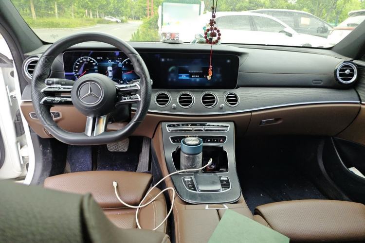 Used Mercedes-Benz E-Class 2021 Facelift E 260 L Sport Edition Center Console