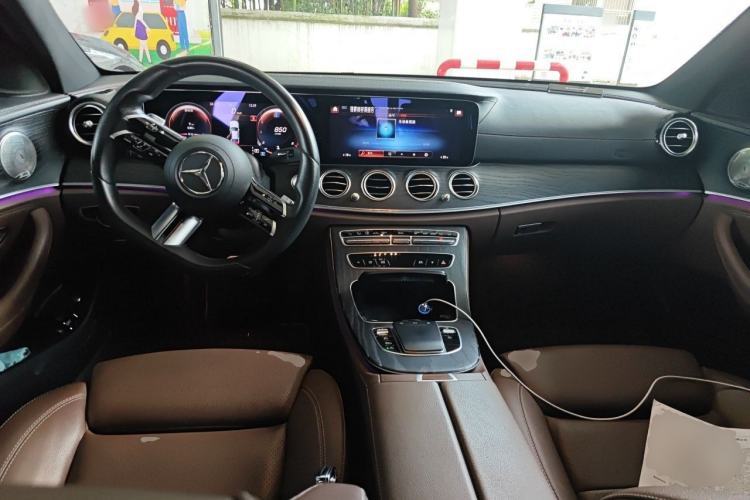 Used Mercedes-Benz E-Class 2021 Facelift E 260 L Sport Edition Center Console
