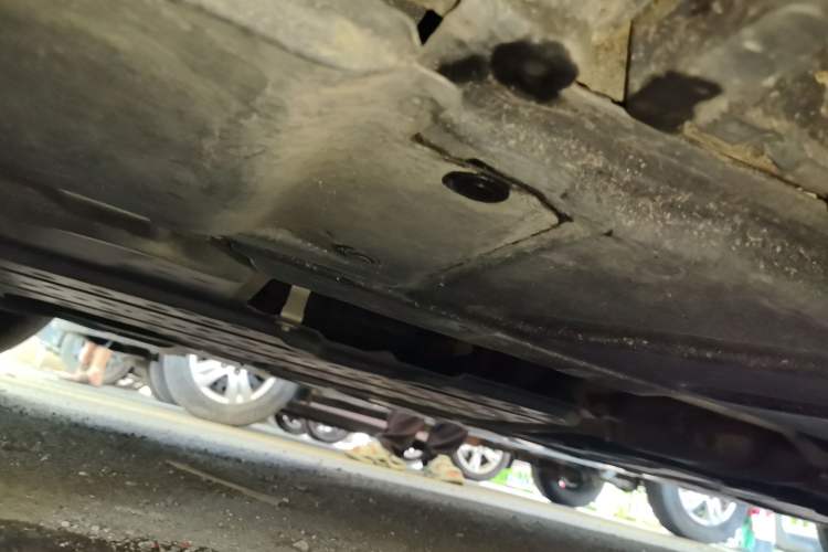 Used Mercedes-Benz E-Class 2021 Restyled E 300 L Sporty and Stylish Edition Chassis Front Left