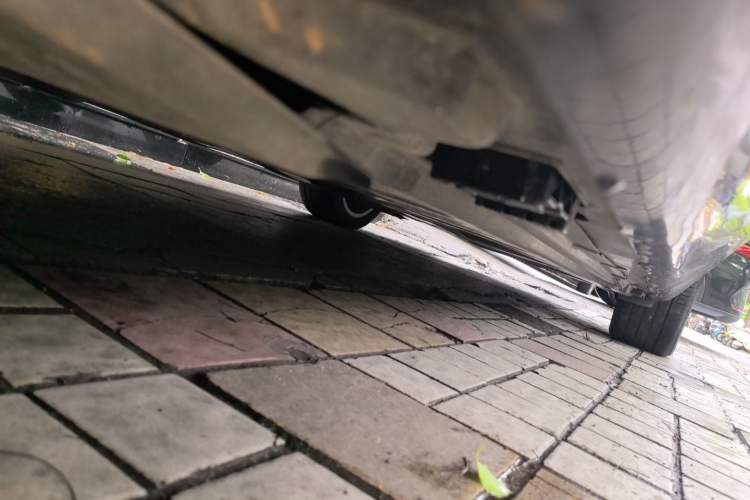 Used Mercedes-Benz E-Class 2021 E 300 L Premium Edition Chassis Front Left