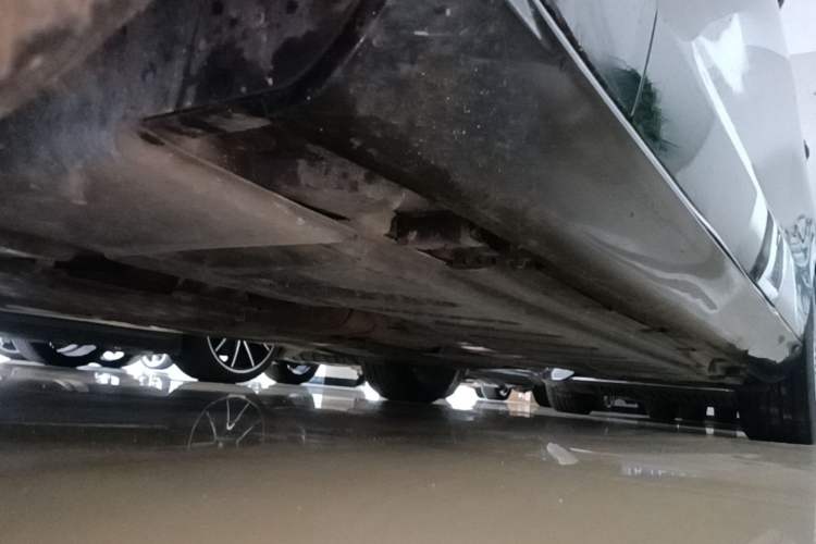 Used Mercedes-Benz E-Class 2021 Facelift E 260 L Chassis Front Left