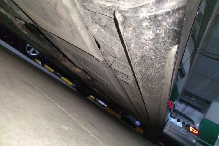 Used Mercedes-Benz E-Class 2021 E 300 L Sporty and Stylish Model Chassis Front Left