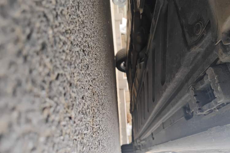 Used Mercedes-Benz E-Class 2021 Facelift E 260 L Chassis Front Left