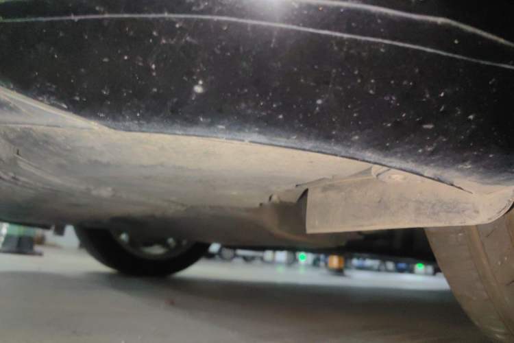 Used Mercedes-Benz E-Class 2021 E 300 L Sporty and Stylish Model Chassis Front Left