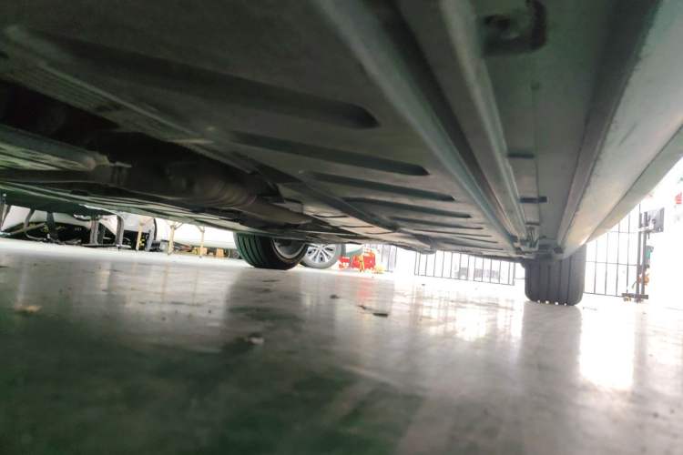 Used Mercedes-Benz E-Class 2021 E 300 L Sporty and Stylish Model Chassis Front Left