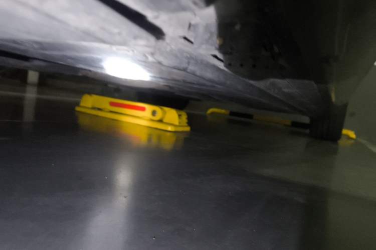 Used Mercedes-Benz E-Class 2021 E 300 L Luxury Model Chassis Front Left