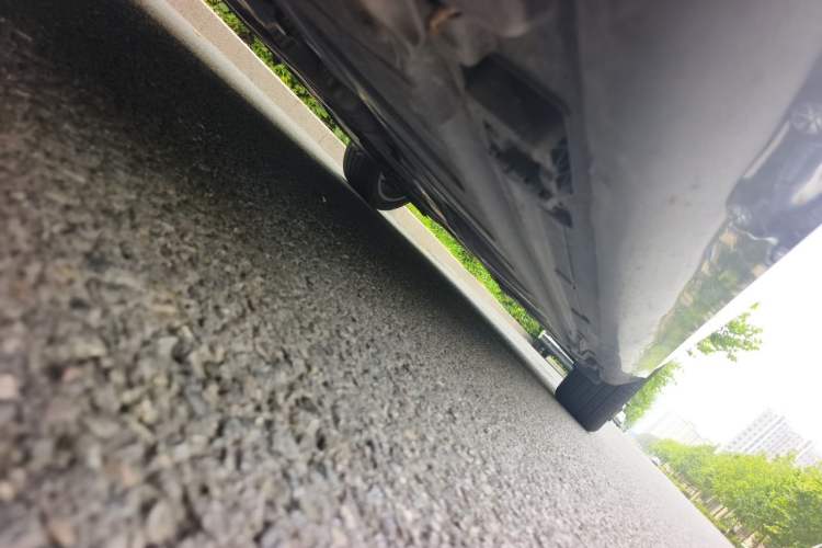 Used Mercedes-Benz E-Class 2021 E 300 L Luxury Model Chassis Front Left
